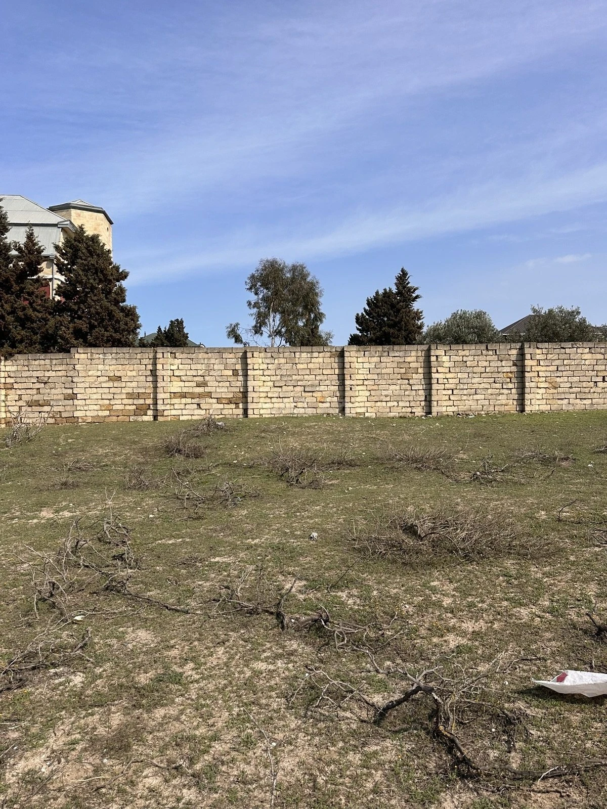 Satılır torpaq sahəsi 2 m²