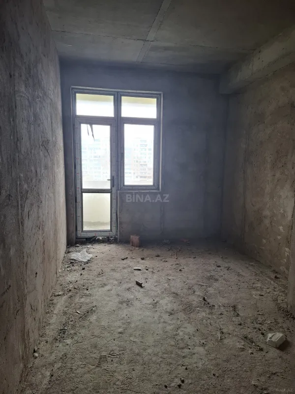 Satılır 2 otaqlı mənzil 104 m²