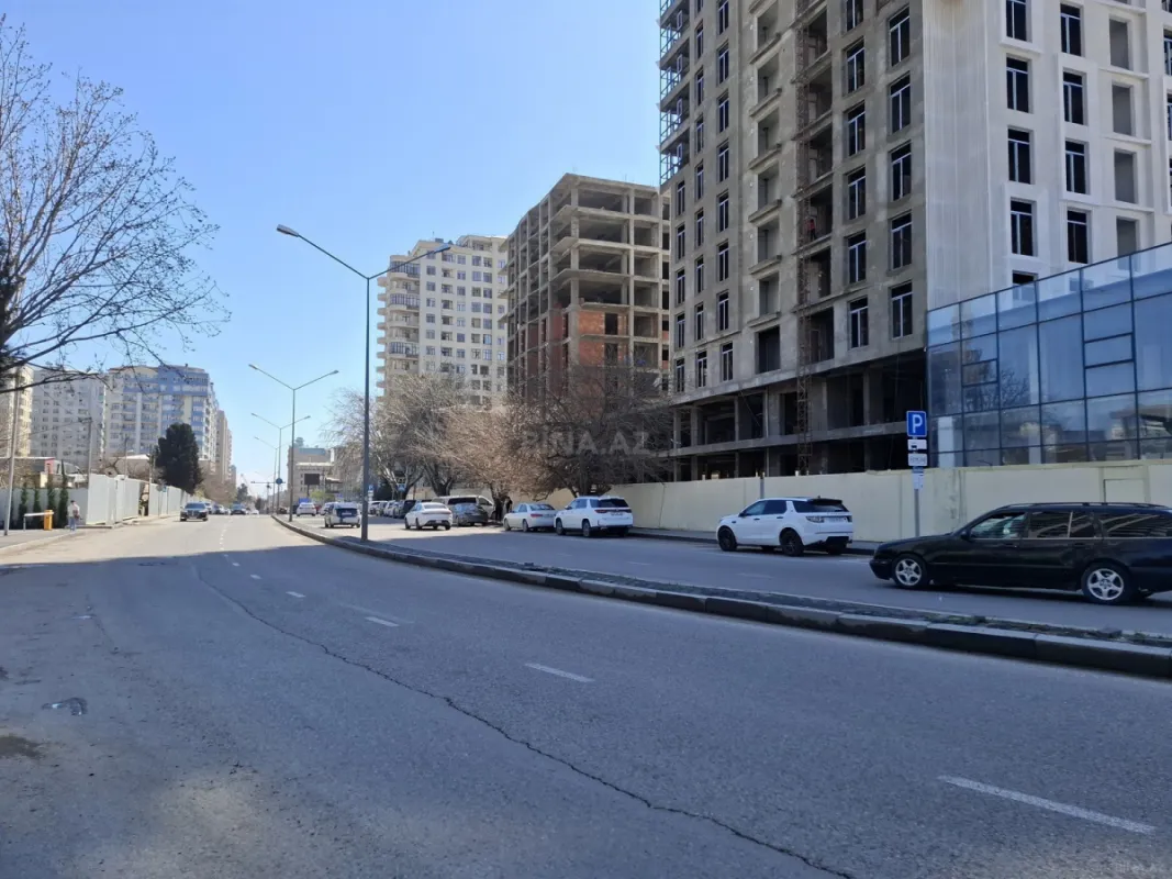 Satılır 2 otaqlı mənzil 104 m²