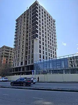 Satılır 2 otaqlı mənzil 104 m²