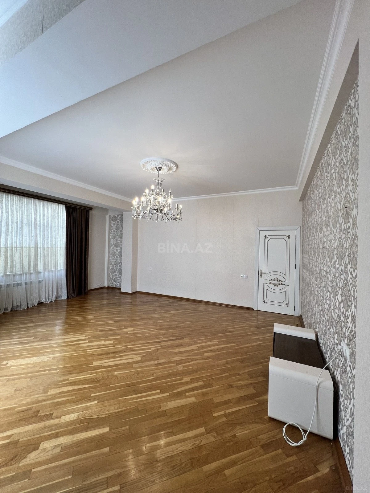 Satılır 2 otaqlı mənzil 100 m²
