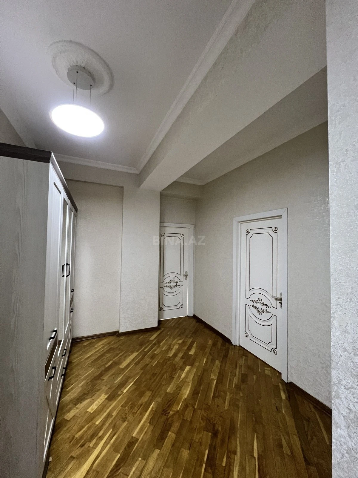 Satılır 2 otaqlı mənzil 100 m²