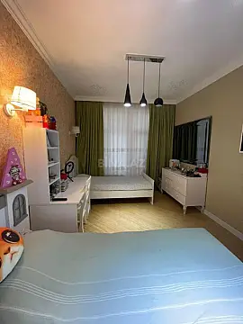 Satılır 4 otaqlı mənzil 170 m²