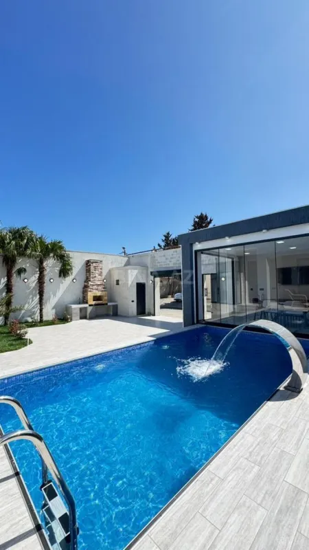 Satılır 4 otaqlı həyət evi 170 m²