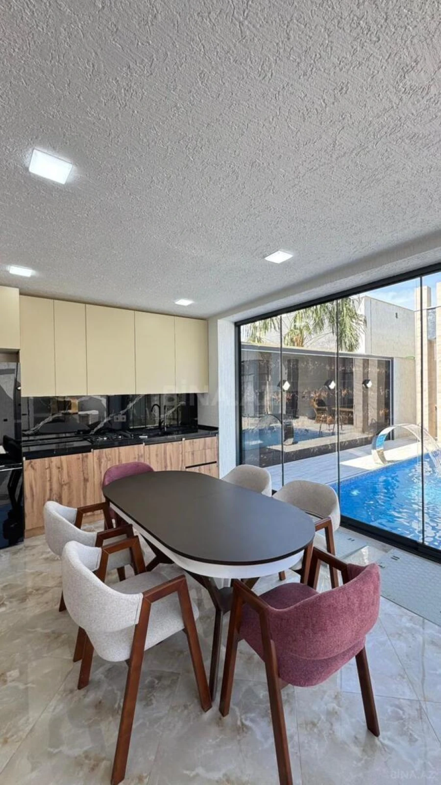 Satılır 4 otaqlı həyət evi 170 m²