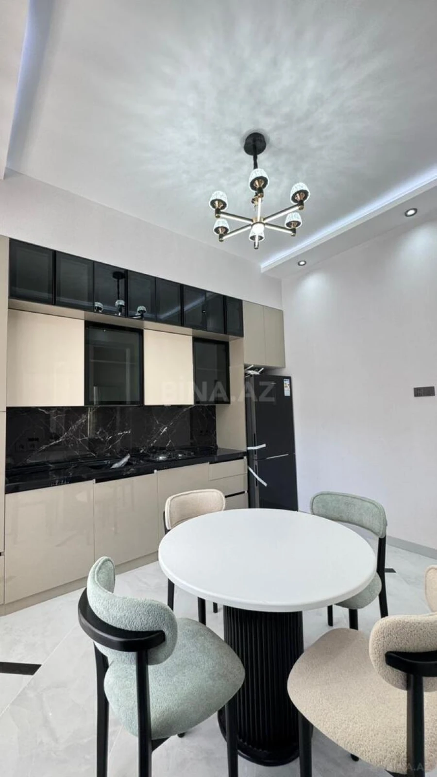 Satılır 4 otaqlı həyət evi 170 m²