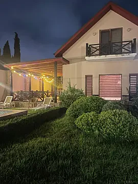 Kirayə verilir 5 otaqlı həyət evi 200 m² — Bakı, Buzovna 5 otaq 200.00 m²