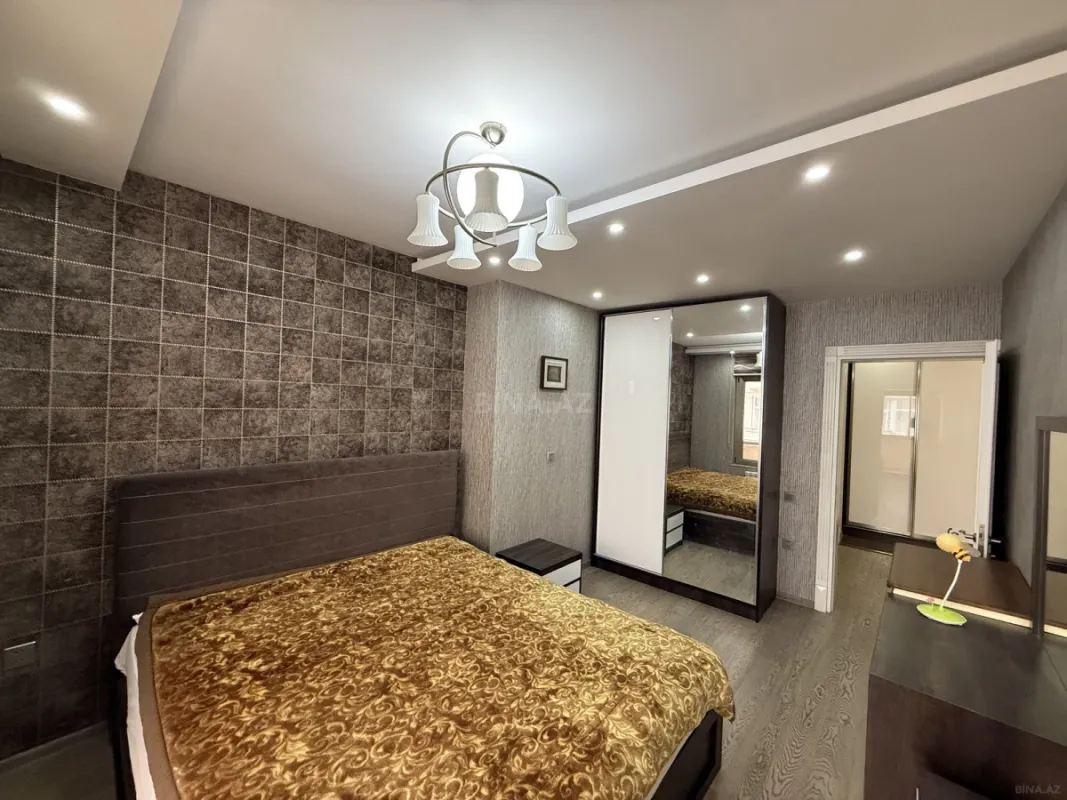 Kirayə verilir 2 otaqlı mənzil 68 m²