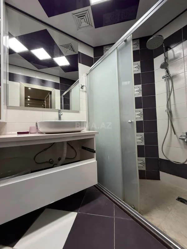 Kirayə verilir 2 otaqlı mənzil 68 m²