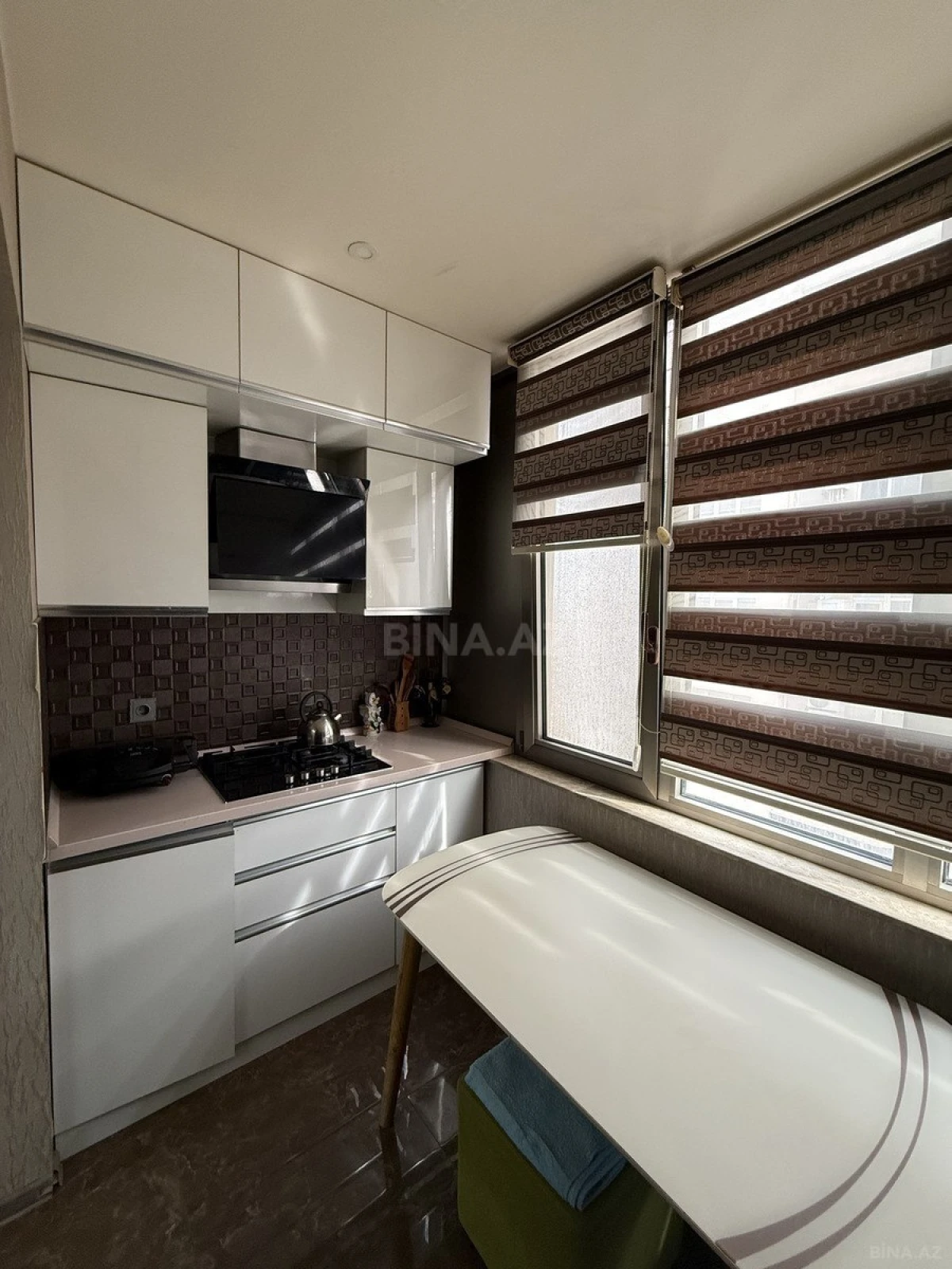 Kirayə verilir 2 otaqlı mənzil 68 m²