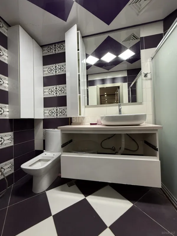 Kirayə verilir 2 otaqlı mənzil 68 m²