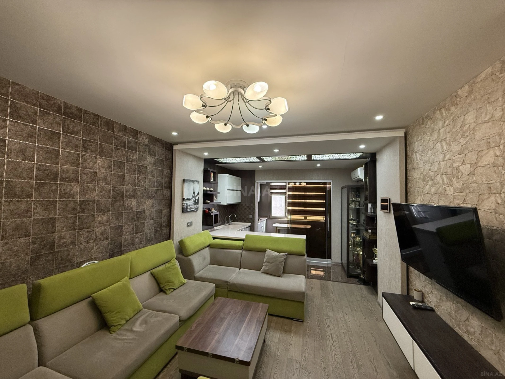 Kirayə verilir 2 otaqlı mənzil 68 m²