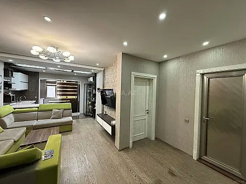 Kirayə verilir 2 otaqlı mənzil 68 m²