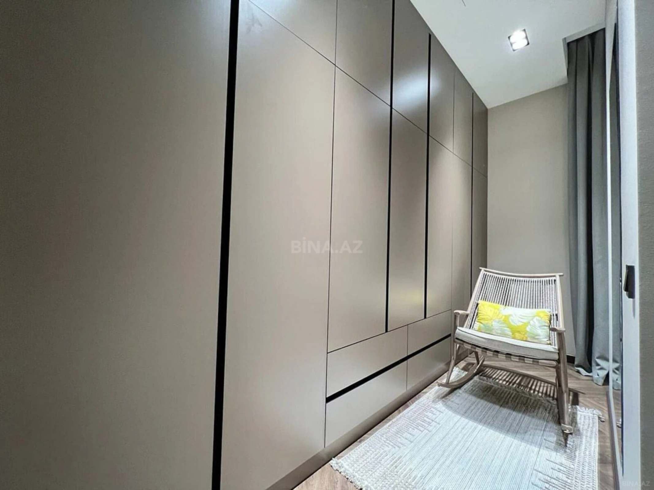 Kirayə verilir 2 otaqlı mənzil 82 m²