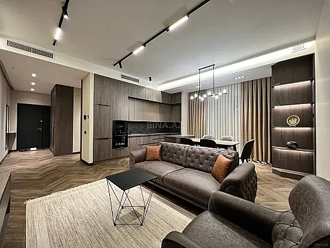 Kirayə verilir 2 otaqlı mənzil 82 m² — Bakı 2 otaq 82.00 m²