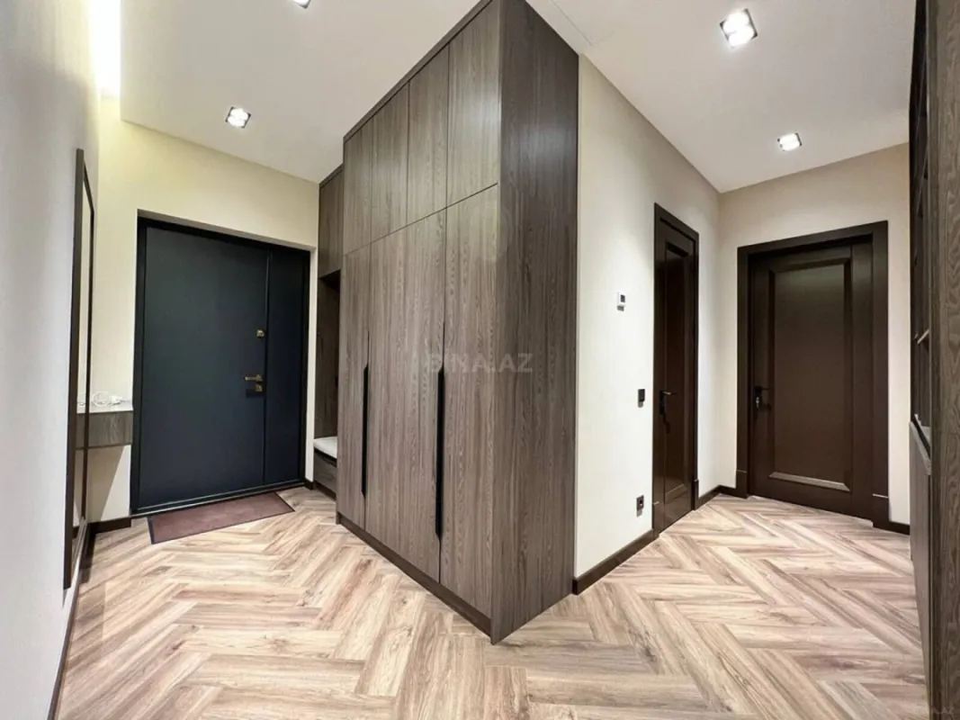 Kirayə verilir 2 otaqlı mənzil 82 m²