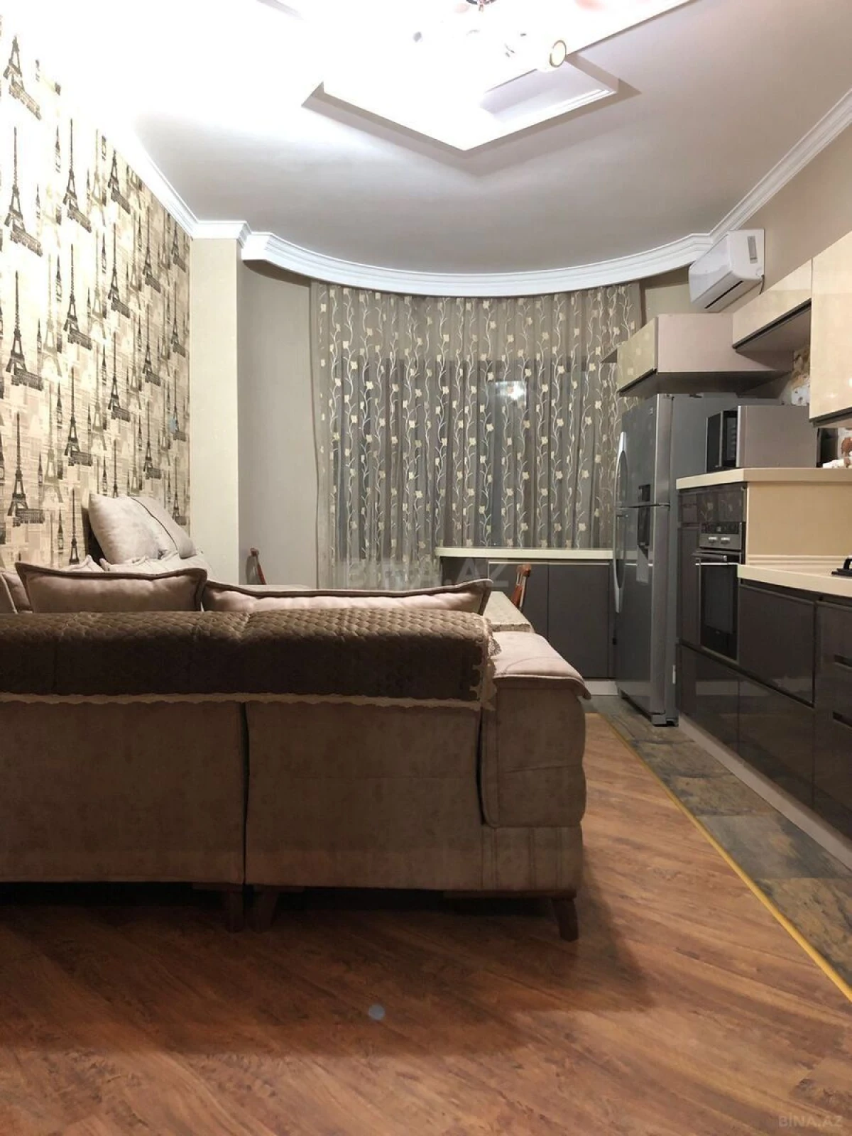 Satılır 3 otaqlı mənzil 150 m²