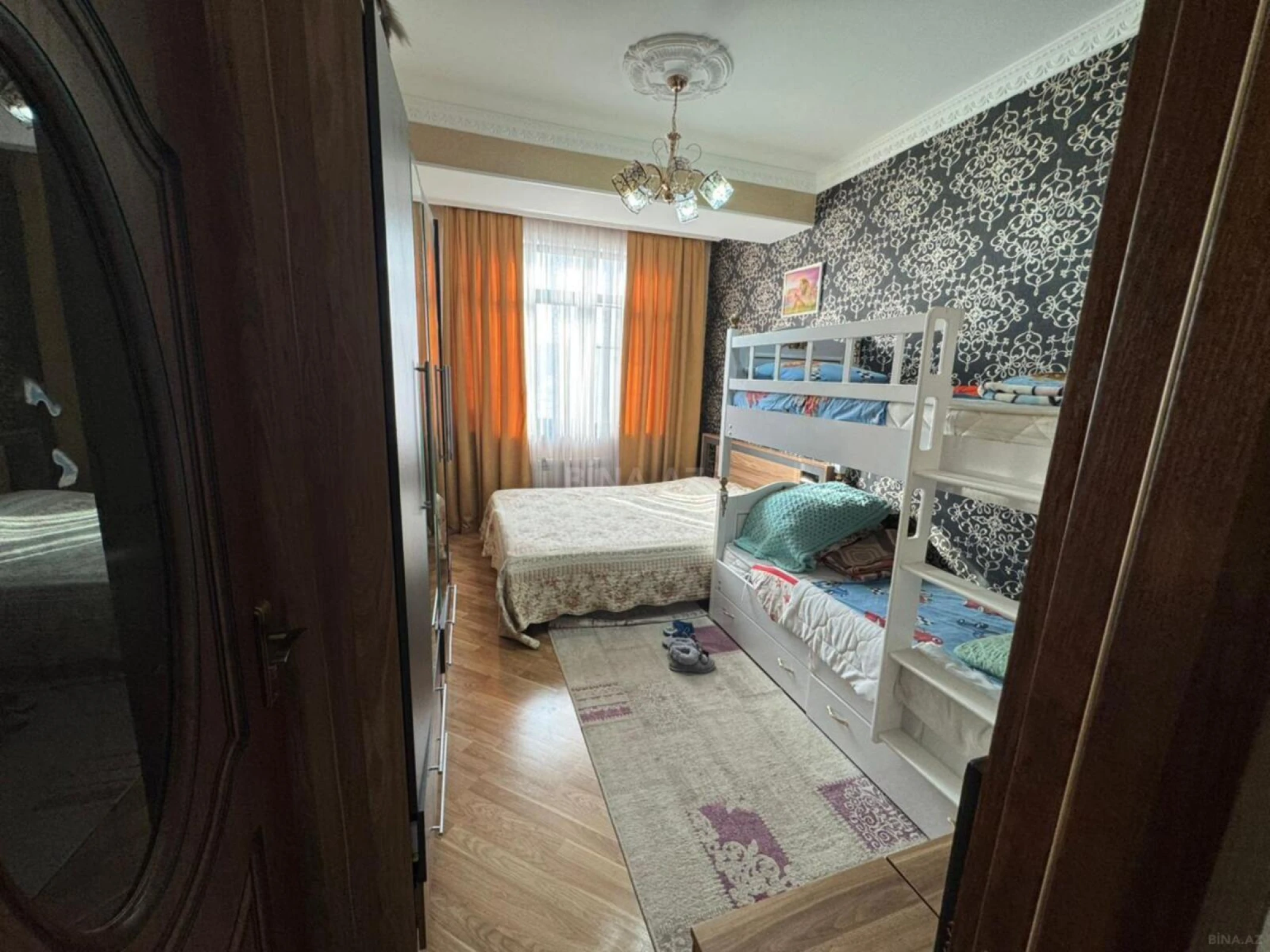 Satılır 2 otaqlı mənzil 70 m²
