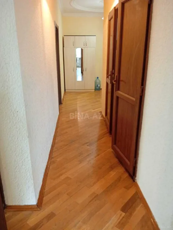 Kirayə verilir 2 otaqlı mənzil 80 m²