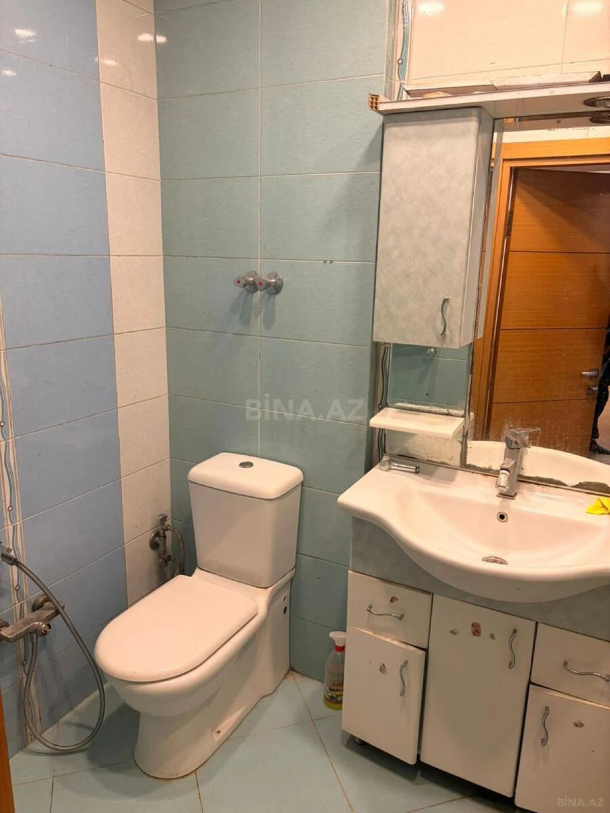 Kirayə verilir 2 otaqlı mənzil 80 m²