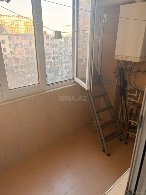 Kirayə verilir 2 otaqlı mənzil 80 m²
