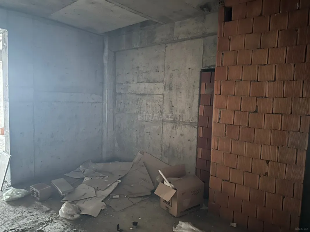 Satılır 2 otaqlı mənzil 86 m²