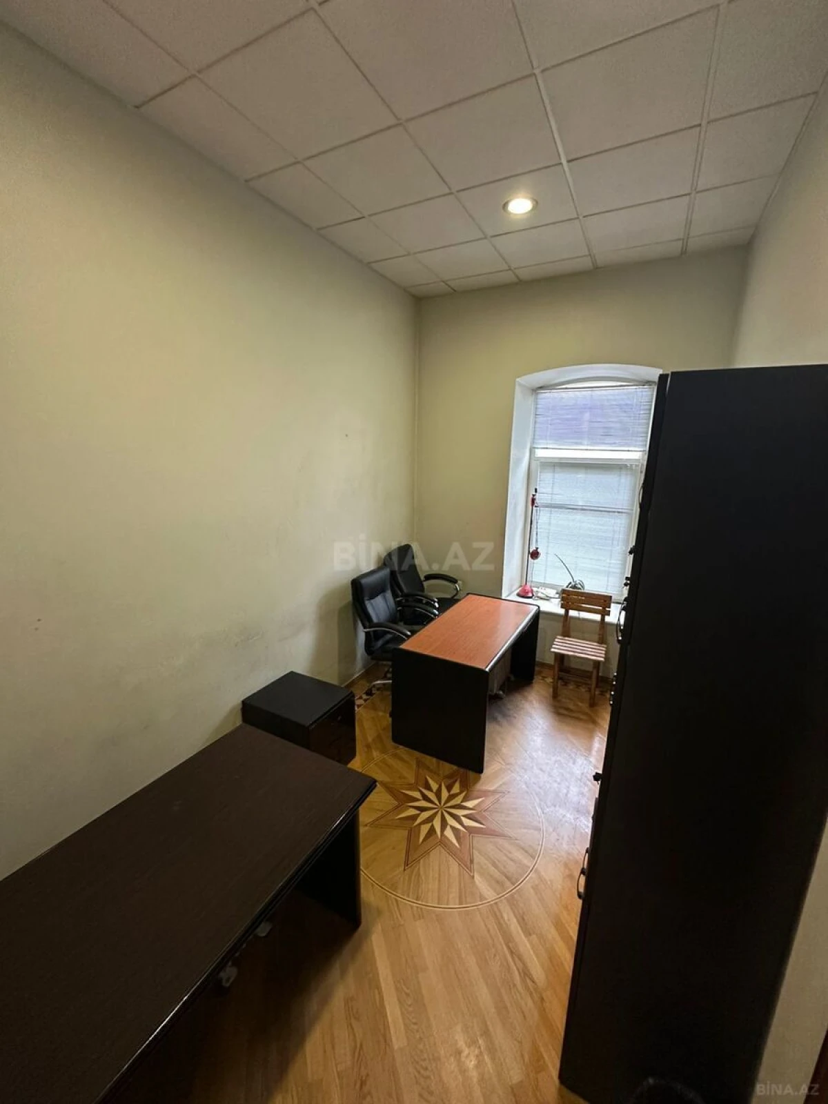 Kirayə verilir 4 otaqlı ofis 110 m²