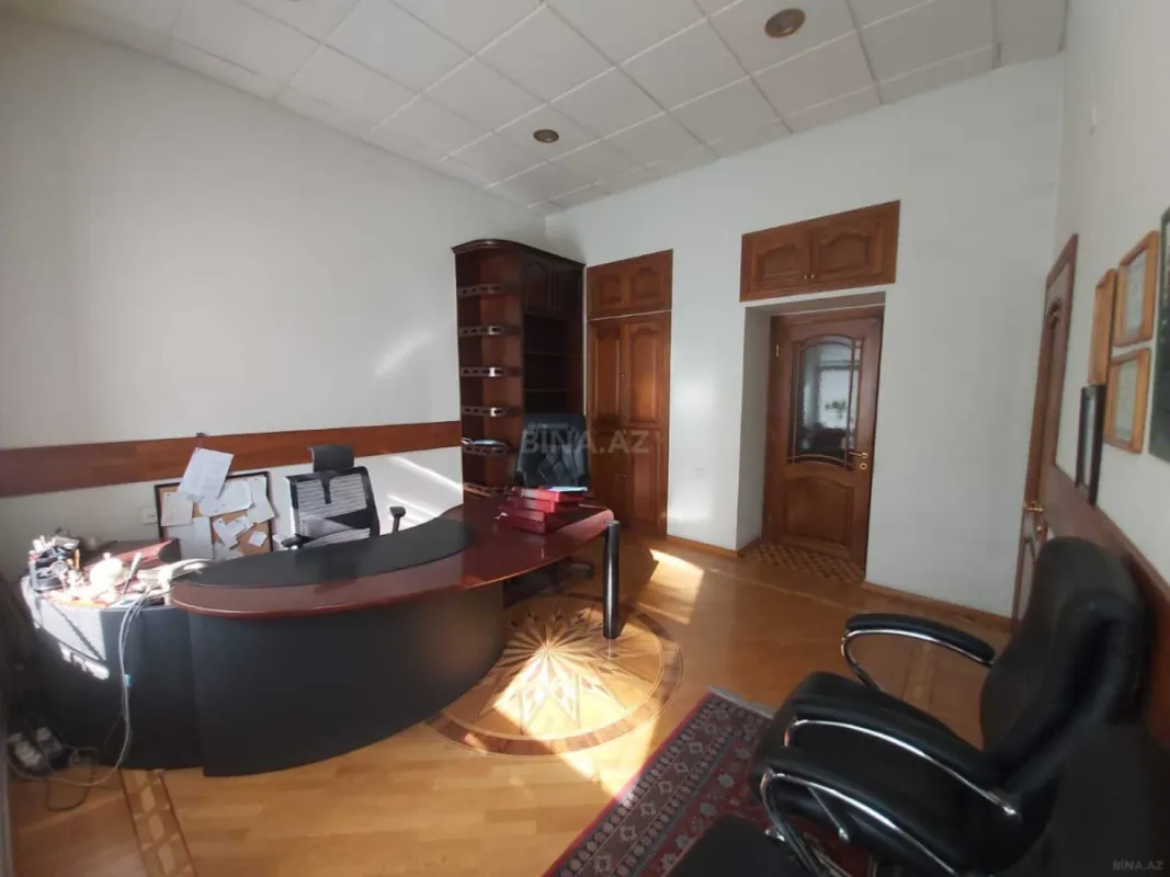 Kirayə verilir 4 otaqlı ofis 110 m²