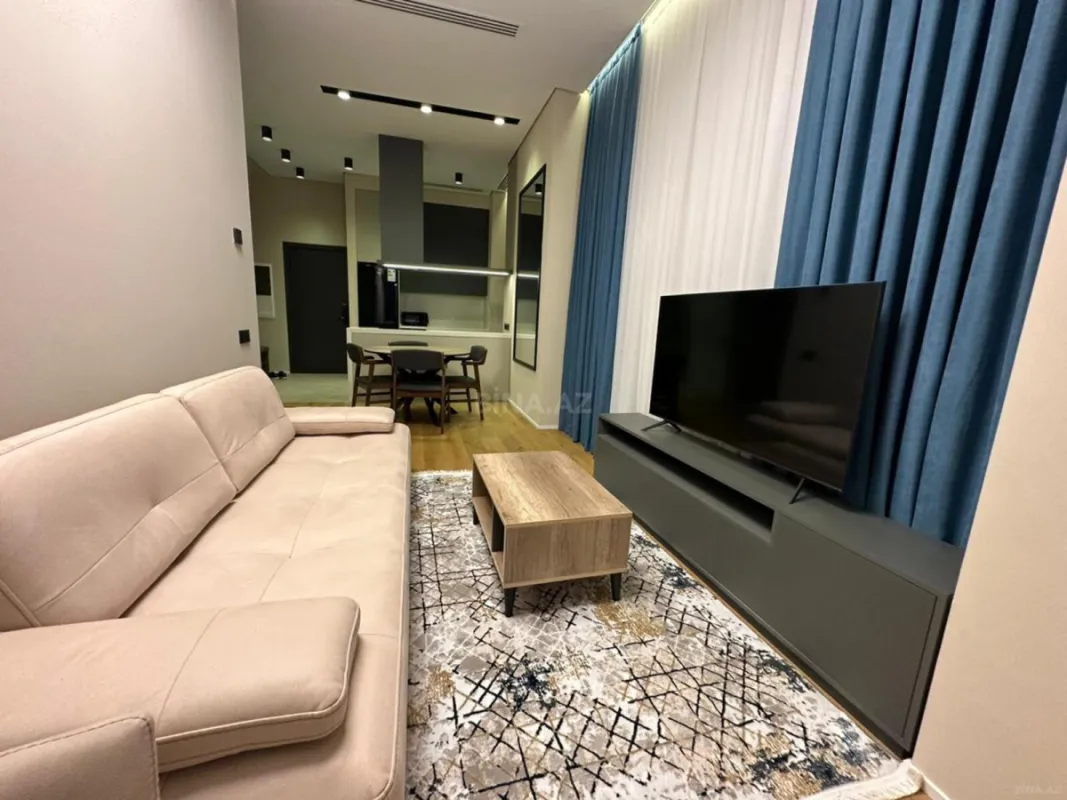 Kirayə verilir 2 otaqlı mənzil 75 m²