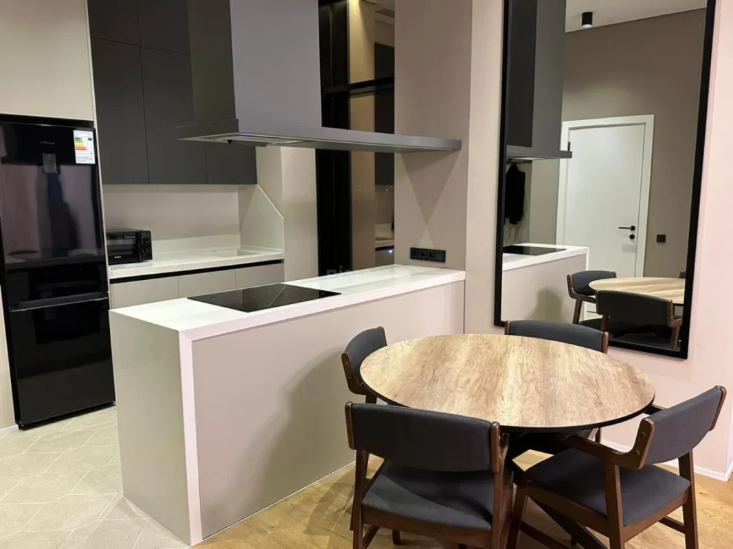 Kirayə verilir 2 otaqlı mənzil 75 m²