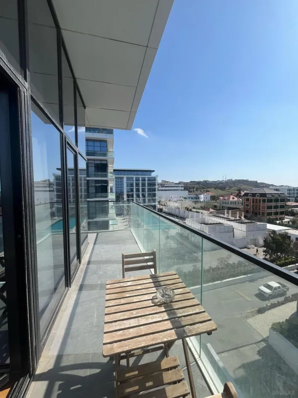 Kirayə verilir 2 otaqlı mənzil 75 m²