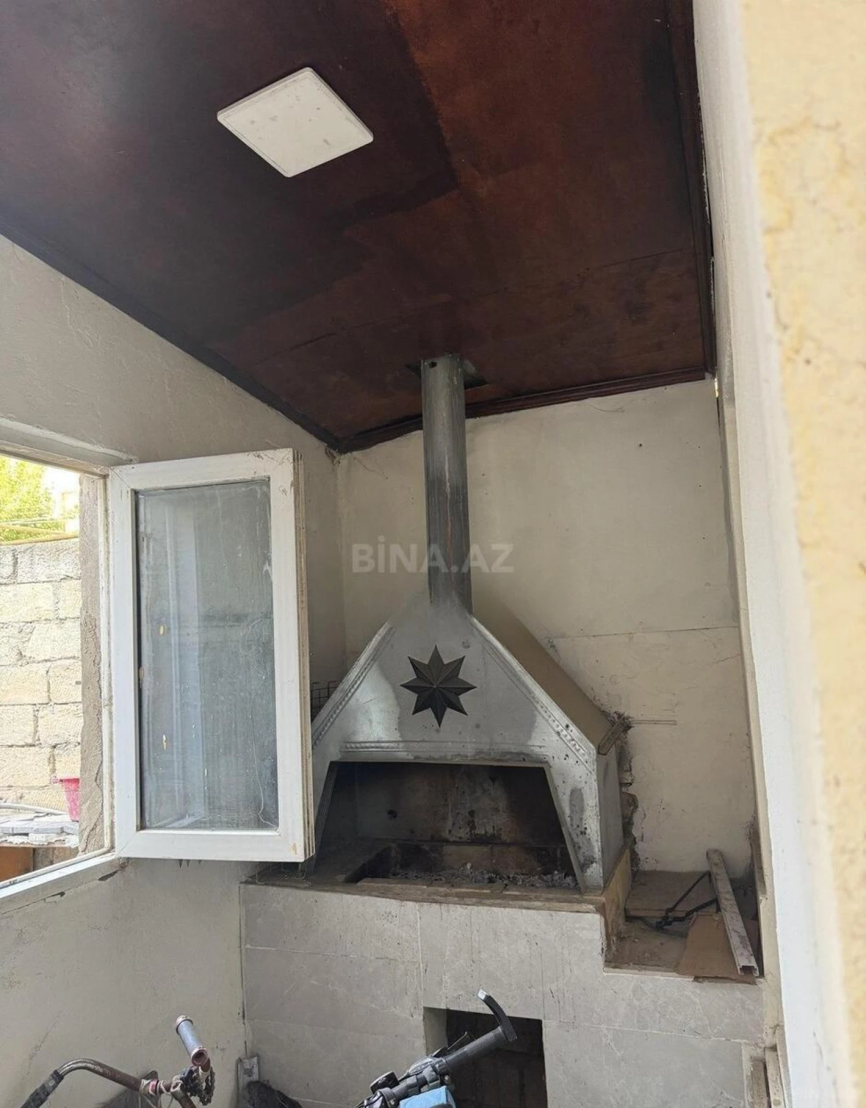 Satılır 4 otaqlı həyət evi 145 m²