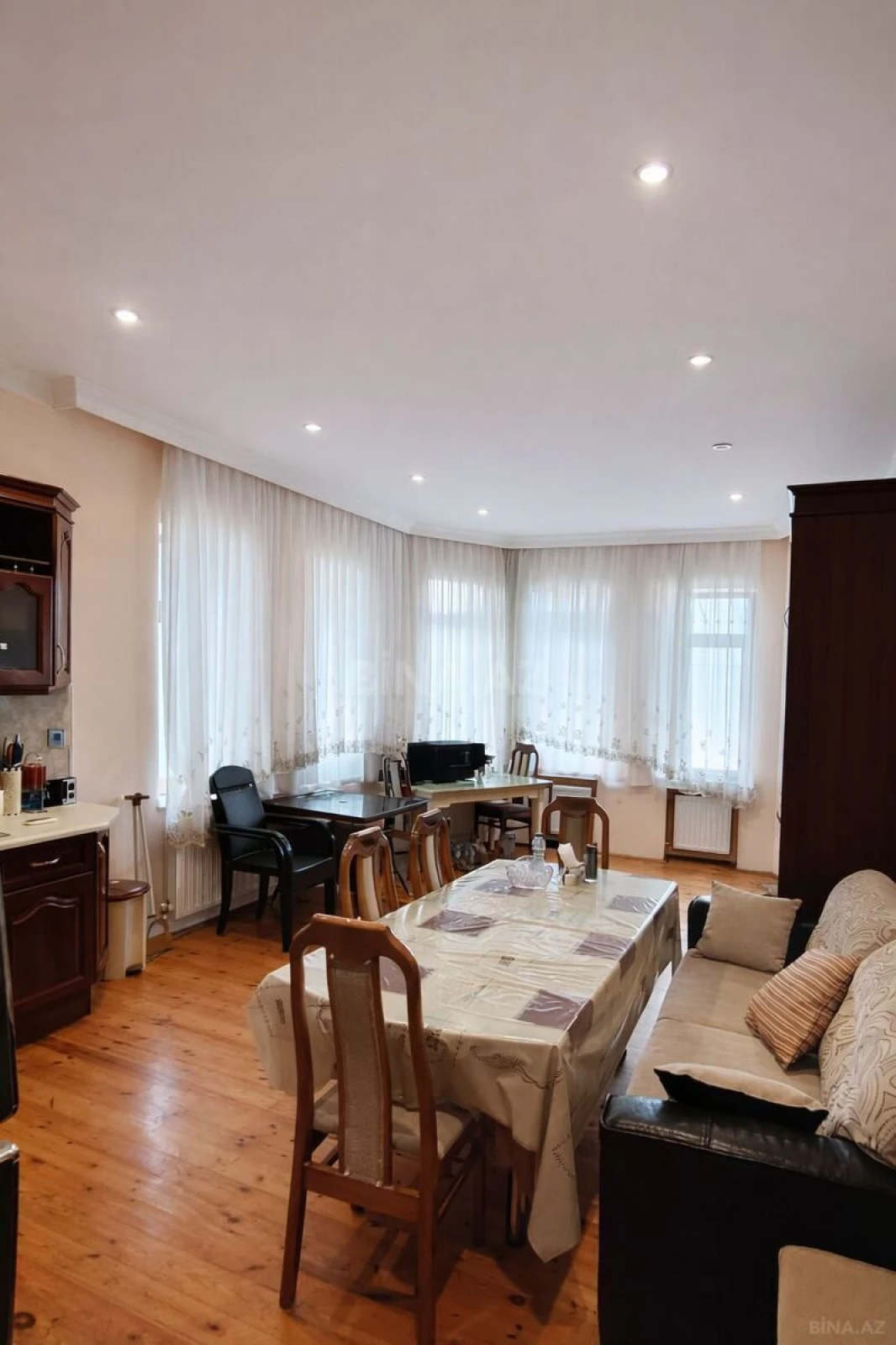 Satılır 4 otaqlı həyət evi 200 m²