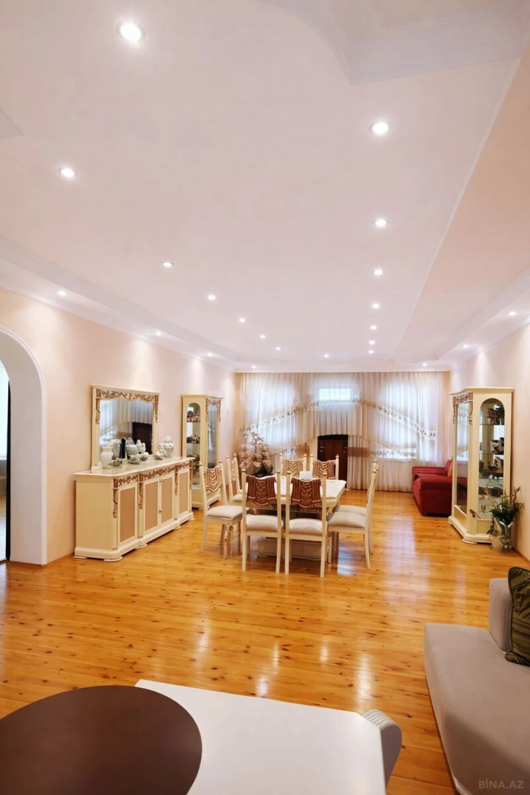 Satılır 4 otaqlı həyət evi 200 m²