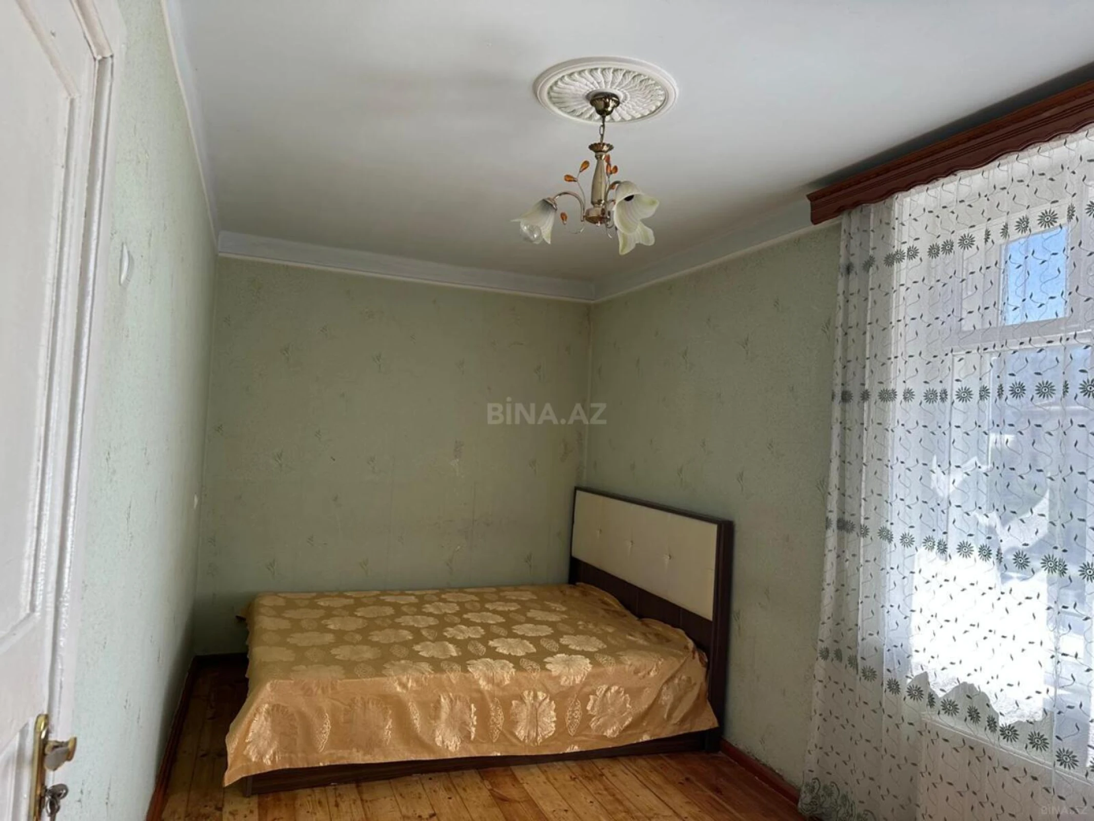 Kirayə verilir 2 otaqlı mənzil 65 m²
