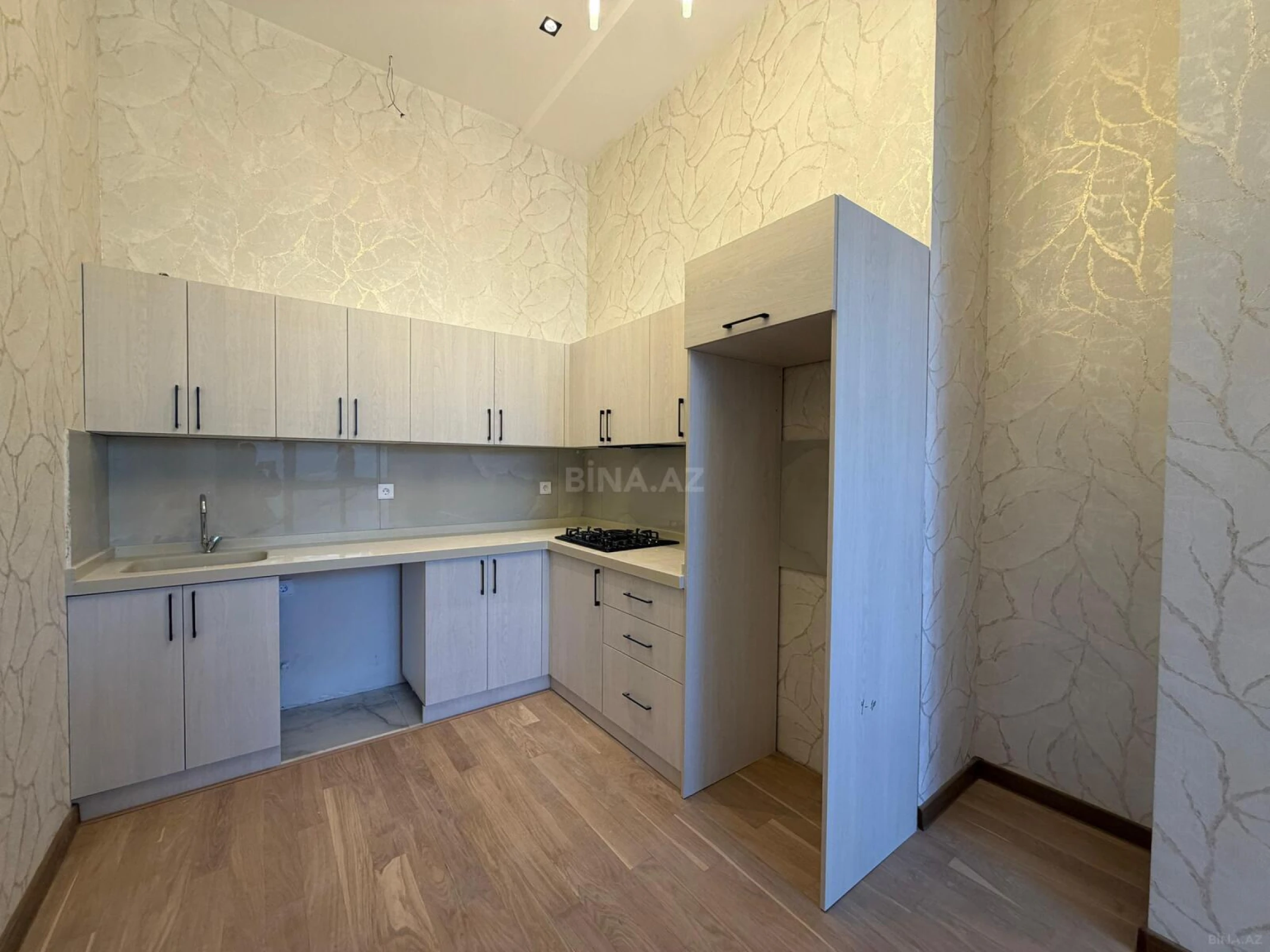 Satılır 2 otaqlı mənzil 53 m²
