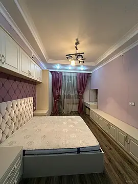 Kirayə verilir 2 otaqlı mənzil 100 m²