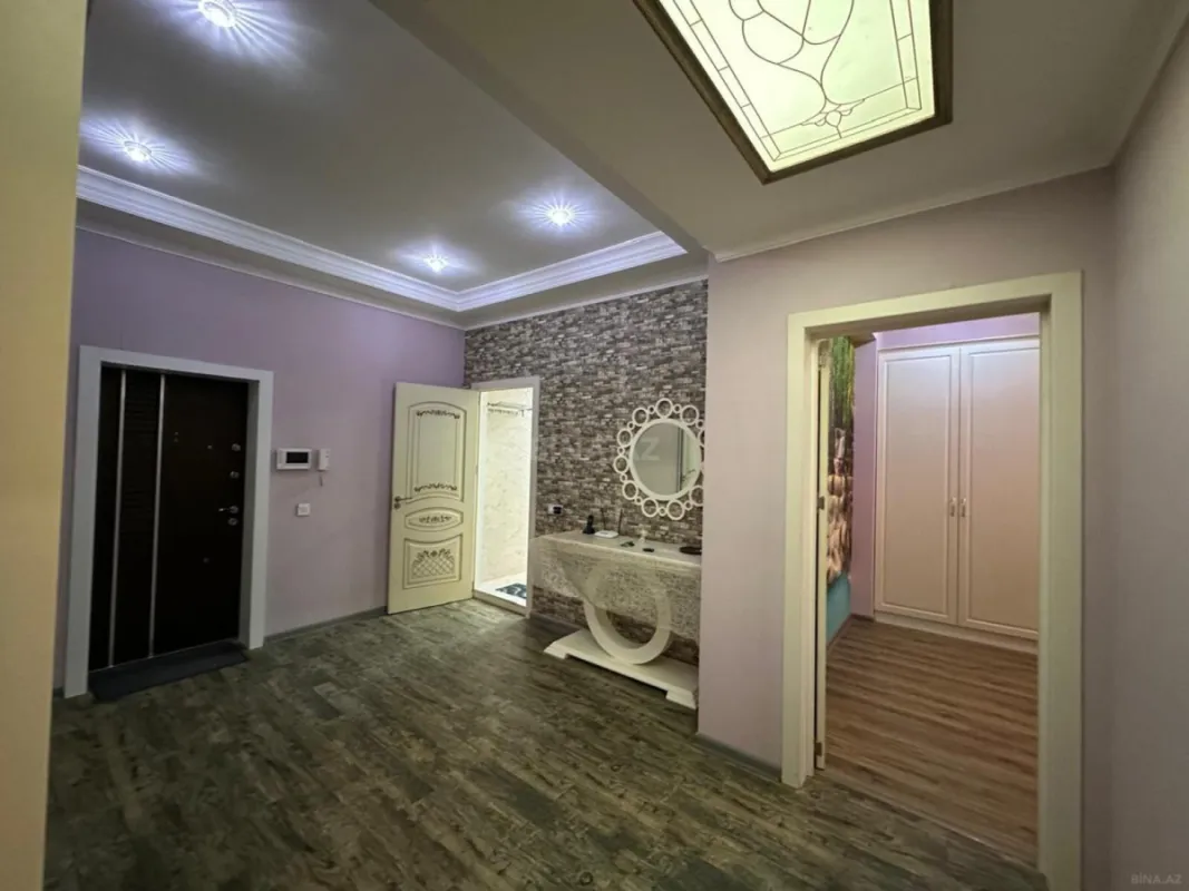 Kirayə verilir 2 otaqlı mənzil 100 m²
