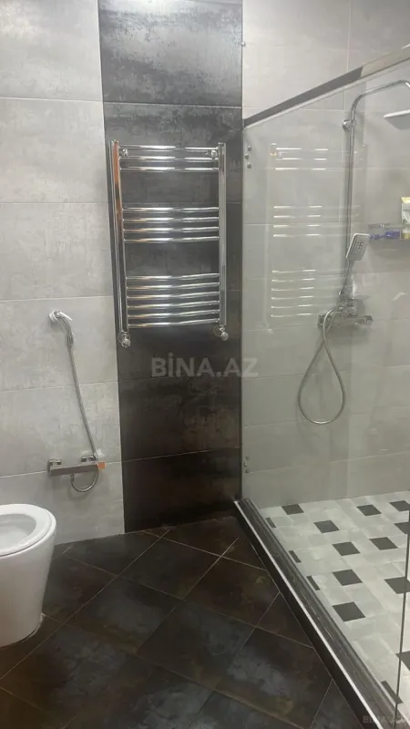Satılır 4 otaqlı mənzil 167 m²