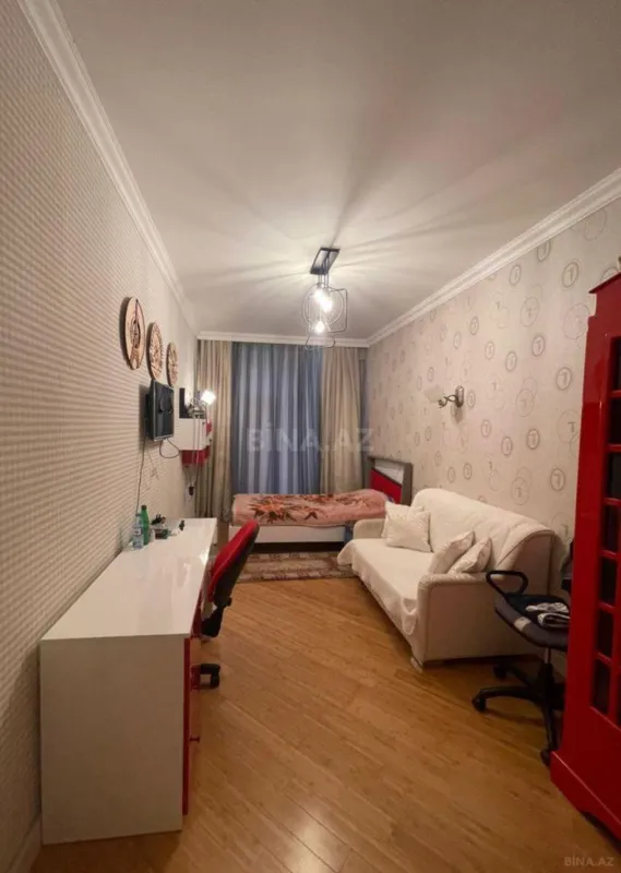 Satılır 4 otaqlı mənzil 167 m²