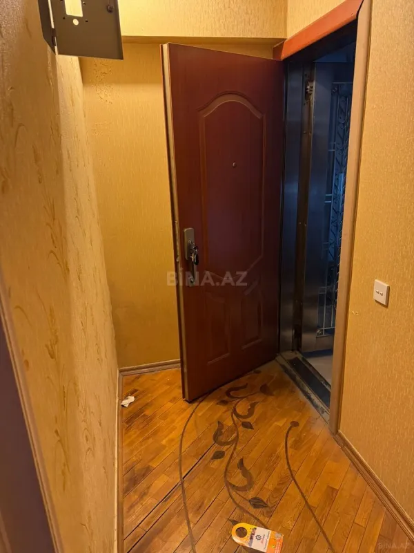 Satılır 2 otaqlı mənzil 76 m²