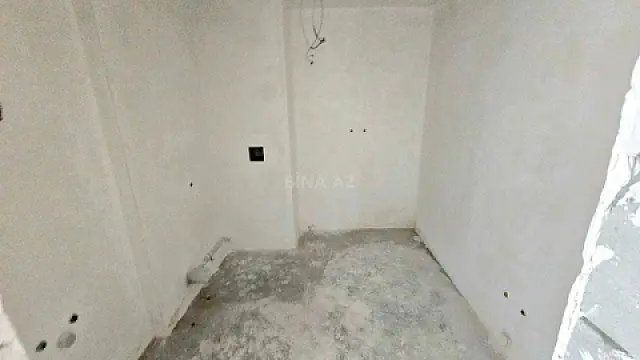Satılır 3 otaqlı mənzil 175 m²