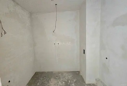 Satılır 3 otaqlı mənzil 175 m²