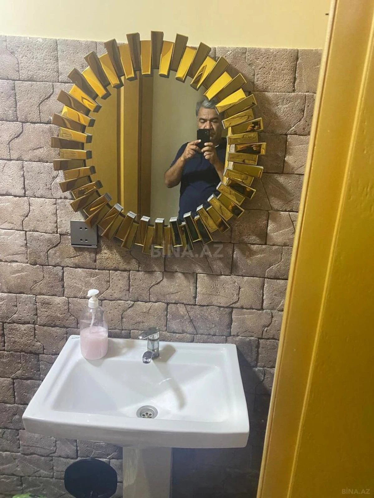 Kirayə verilir obyekt 80 m²