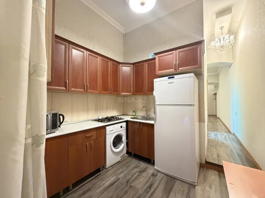 Satılır 3 otaqlı mənzil 110 m²