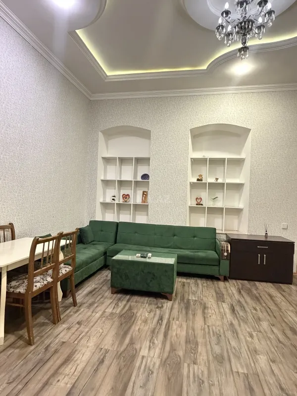 Satılır 3 otaqlı mənzil 110 m²