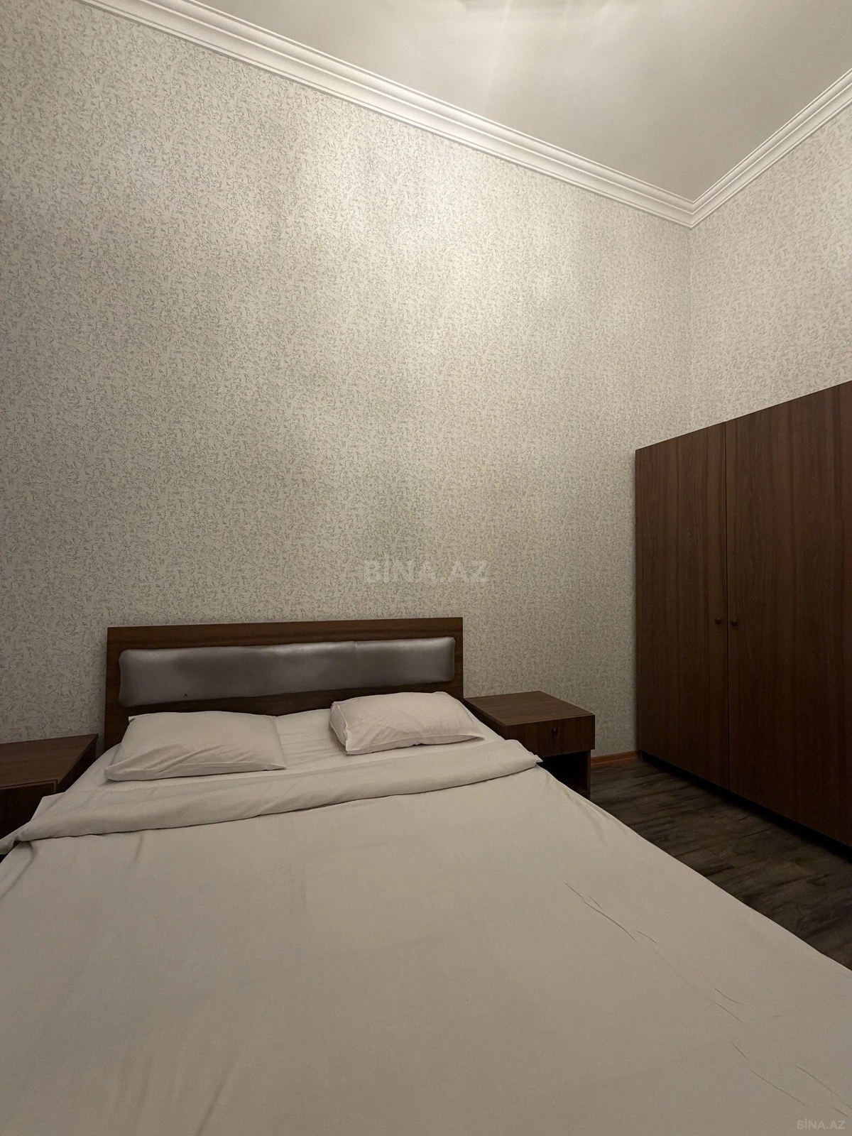 Satılır 3 otaqlı mənzil 110 m²