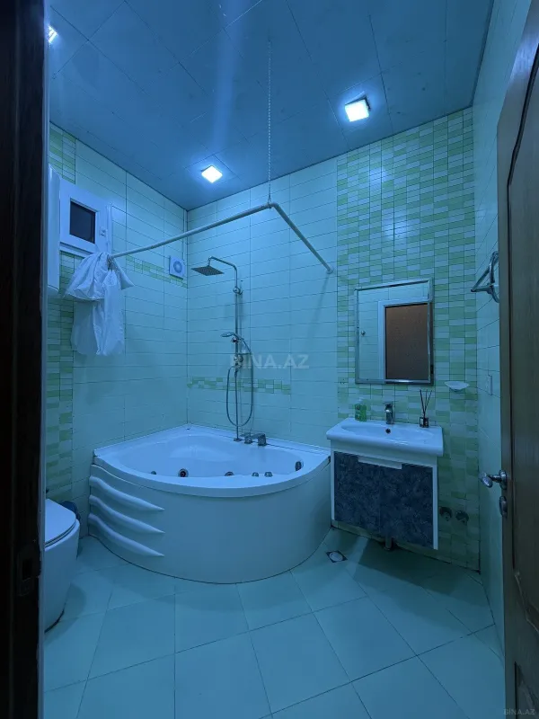 Satılır 3 otaqlı mənzil 110 m²