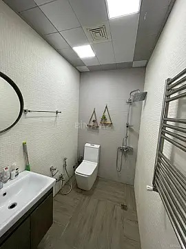 Kirayə verilir 2 otaqlı mənzil 65 m²