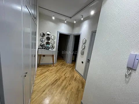 Kirayə verilir 2 otaqlı mənzil 65 m²